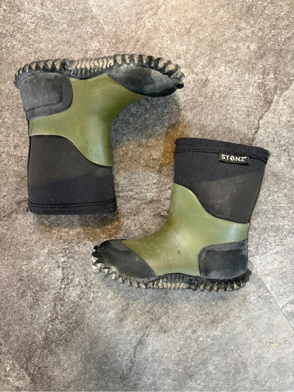 Stonz West All Season Boots - 5T
